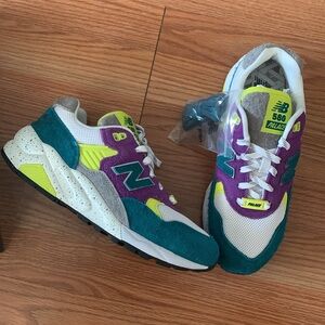 New in box Palace New Balance 580
